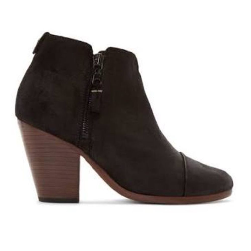 Rag & Bone Black Suede Leather Margot Boot Sz 39 Ankle Booties Distressed